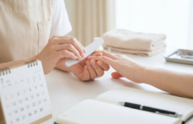 深爪矯正の効果を長く保つ通い方｜ネイルケア頻度と長期メンテナンス計画ガイド